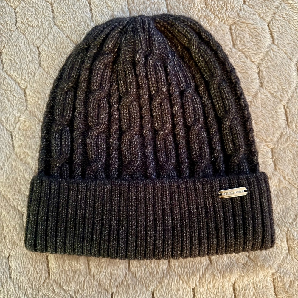 New Steve Madden hat